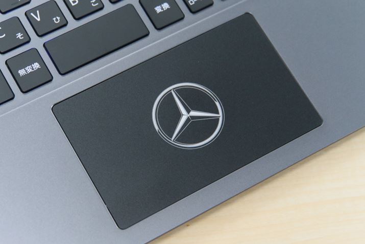 �^�b�`�p�b�h�̃X���[�|�C���e�b�h�X�^�[�B��������A�������肵�Ȃ��悤�ɗ������������Ă���Ƃ���