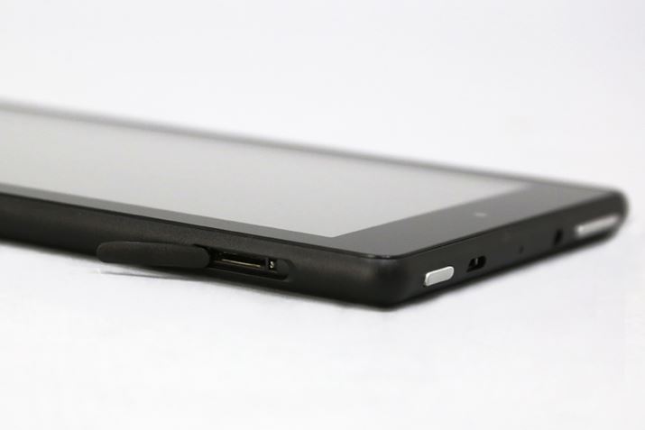 microSDJ[hXbg͖{̉ɔzuĂBőeʂ200GB256GBւƌサĕ֗ɂȂ