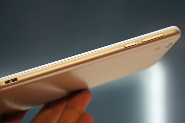 Eʂɂ́A{[ѓd̊e{^ƁAXgbvz[zu