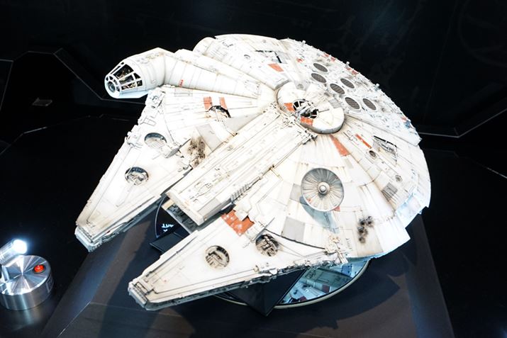 �o���_�C���u�X�^�[�E�E�H�[�Y�v�V���i�̒��ŃC�`�I�V�����i