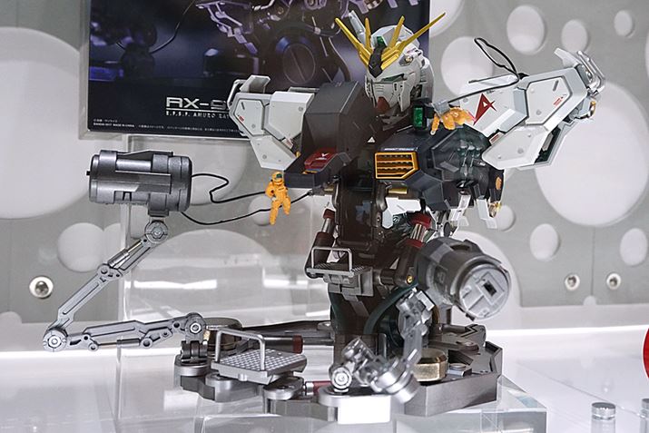 ��ƃN���[��2�̕t���B�˃K���_���{�̂����W���C���g�𗘗p���āA�Տꊴ�̂���W�������o�ł���