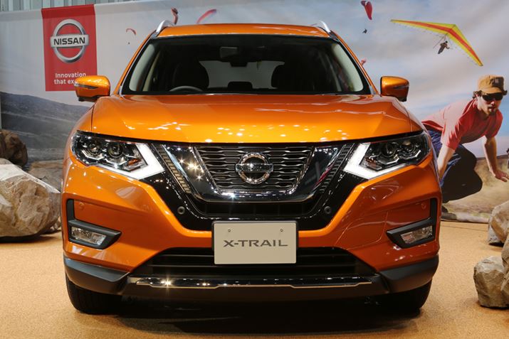 ���Ɣ�ׂ�V���[�V�����O�������g�債�A�t�����g�o���p�[��t�H�O�����v�̈ӏ����ύX����Ă���