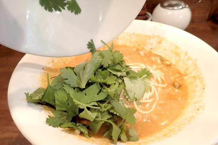 ւʂX[vɓꂽƓɁApN`[ǂ蓊I