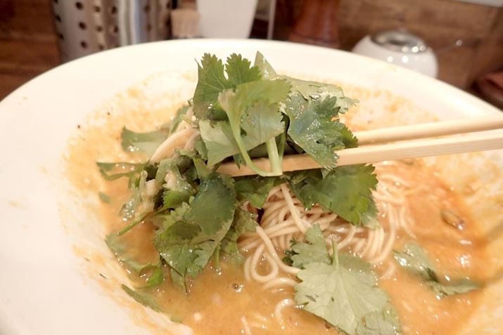 pN`[Ǝ_̂X[v͔̑QŁAAWAeCXgy߂܂