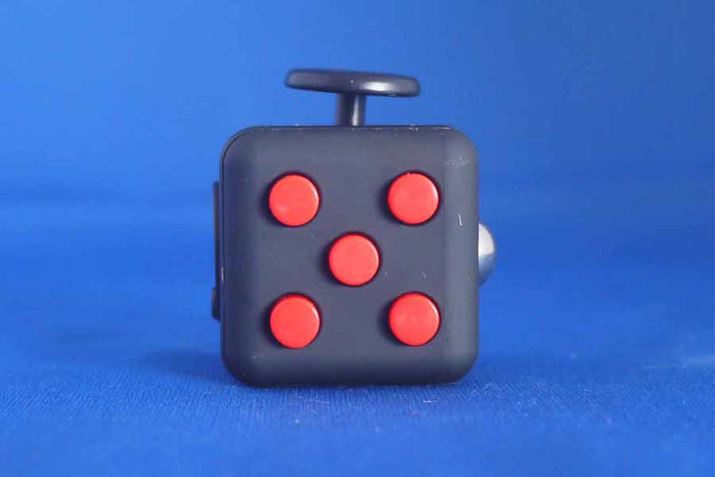 ꌩTCR̂悤łA̐Ԃ̂NbN̂{^ɂȂĂ܂