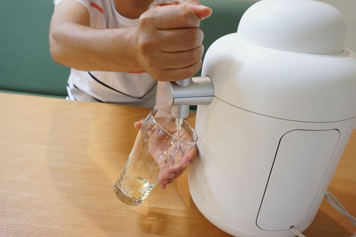 ̋Ɩpr[T[o[̂悤ɁAo[OɈ΃r[oĂ