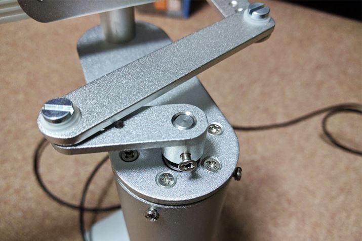 �ڑ��p�[�c�Ɩ{�̂����t��