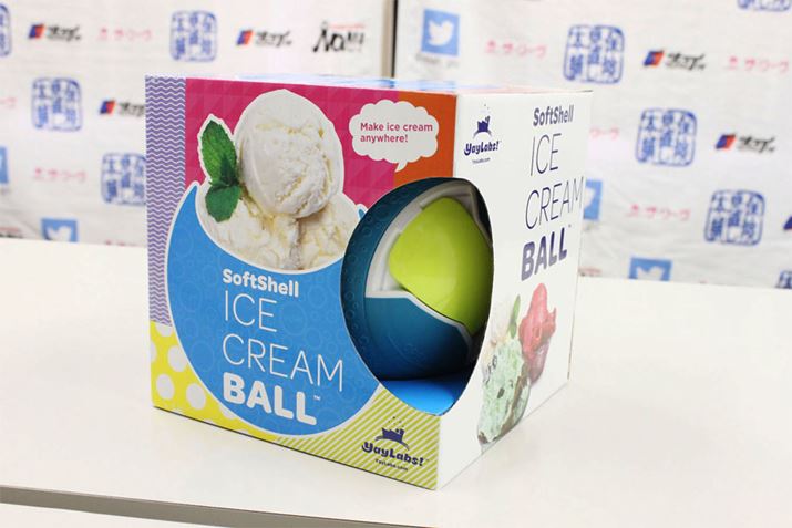 �uICE CREAM BALL�v�Ə����Ă��邪�c�H