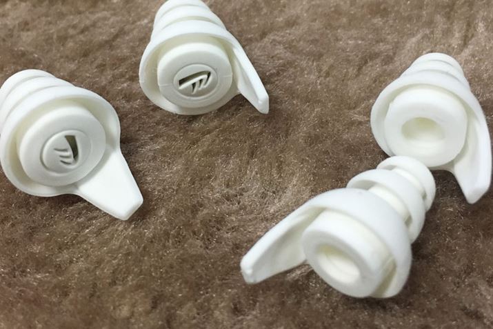 傫ق̃C[`bvijɃtB^[Ă܂