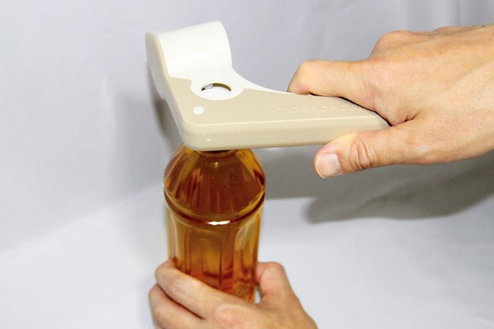 Lbv𔲂LbvɑāAybg{gT[o[]܂