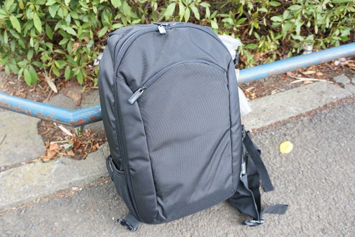 wʂłăVvȃfUCBt@Xi[܂ႲႵĂ܂