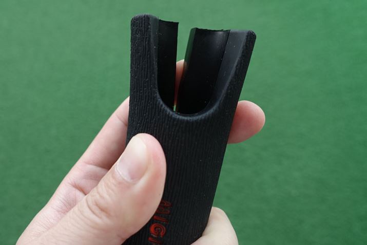 ���̐؂茇�����L���ăO���b�v�ɑ������܂�