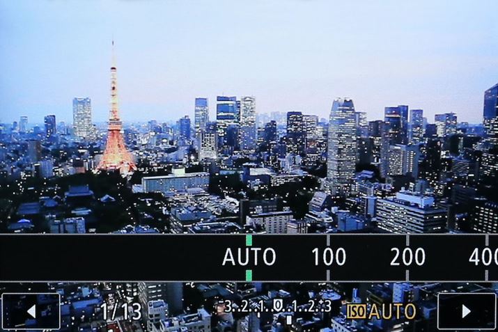 EOS M10̊x̐ݒʂłBuAUTOvƏꂽƂI܂