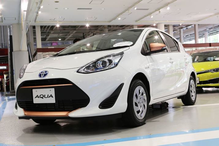 V^ANÁAEɂg^^cN}̃e[}p[NuKEFuvɓWĂ