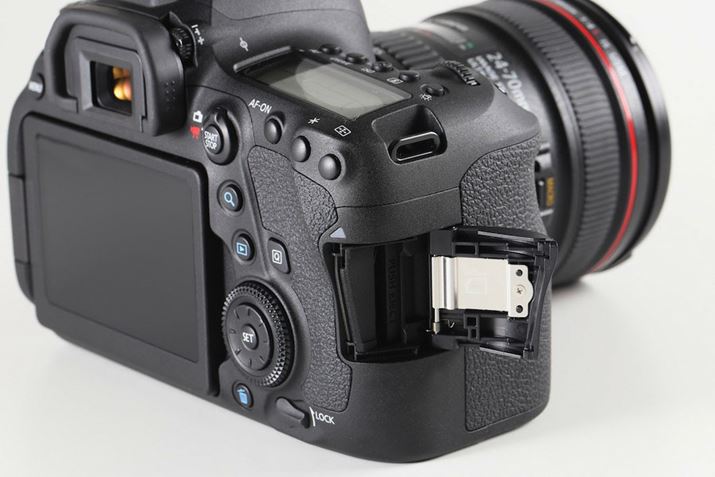 UHS-IΉSD/SDHC/SDXC[J[hXbg̗p