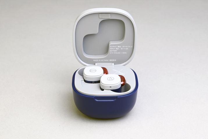 XNGȀ[dP[XȂ菬AgѐQ