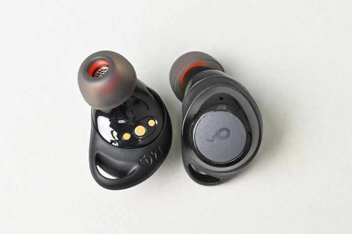 Cz{̂̓C[j^[CNȃfUCŁAtBbg͂Ȃ荂