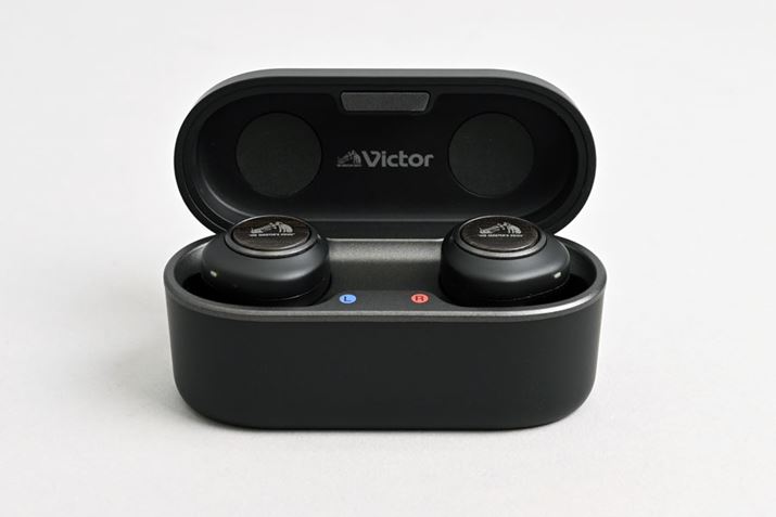 [dP[X̓I[\hbNXȃNVF^BP[XpōŒ27ԂƁAmCYLZO@\ڃfƂĂ̓obe[\