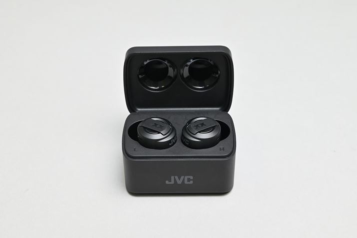 [dP[X́uXXvV[Y炵N[ȃfUCɂ܂ƂߏグĂ