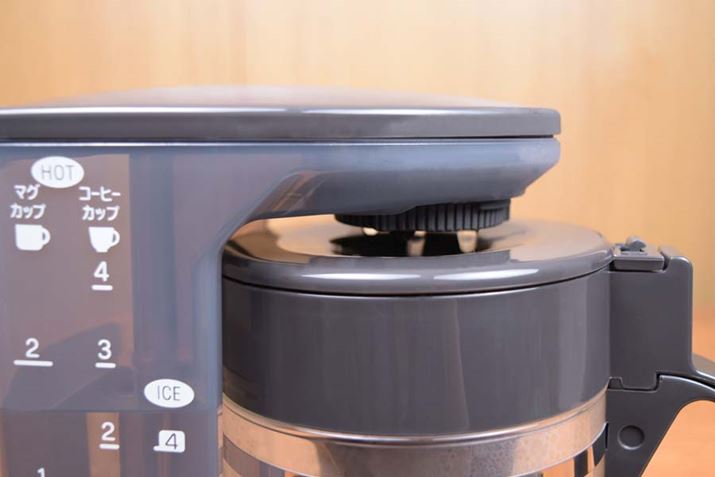 ̕v̂قAXCb`ƂɕĔMon߂