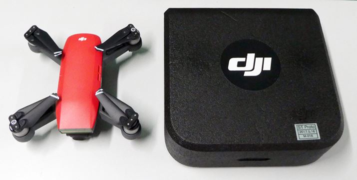 DJI Spark̐pP[XBXA傫߂̃JoȂ
