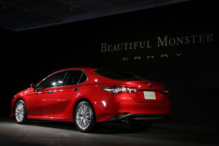 �g���^ �V�^�J�����͓��{�ł̓n�C�u���b�h�݂̂����C���A�b�v�����