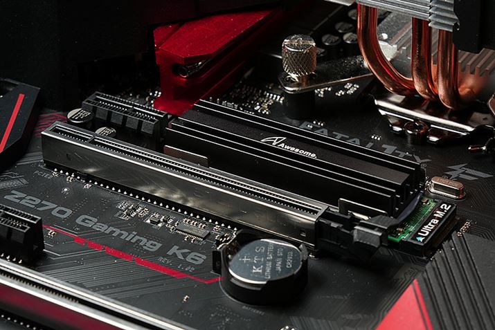 PCI ExpressRlN^[荂邽ߎ͂̃p[cƊ₷