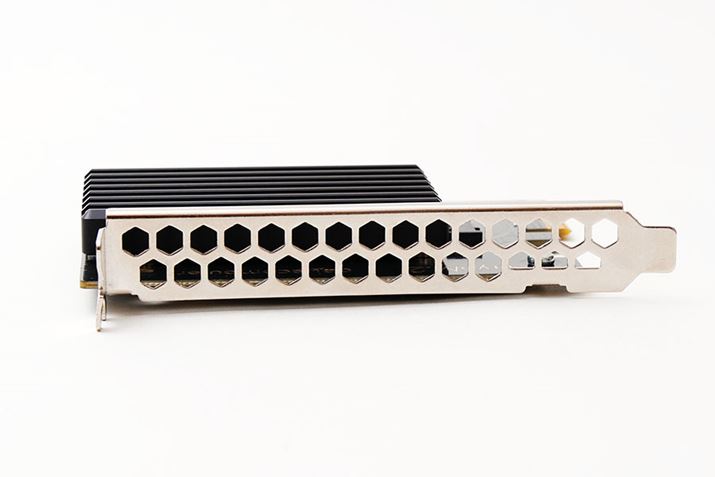 VOXbgTCYɎ܂ĂAuPbgɂ͒ʋCEɐ݂Ă