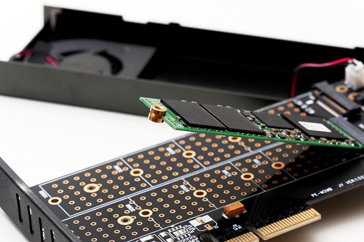 M.2 SSD̓lWŒڗ߂̂ł͂ȂAtĂ|ălW߂