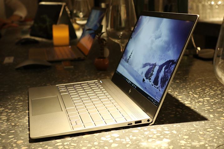 13.3^IPSt𓋍ڂAdʂ͖1.24kgA14.0mm