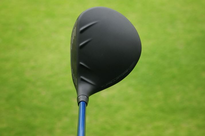 傫߂̃wbhō\ĂĈS܂