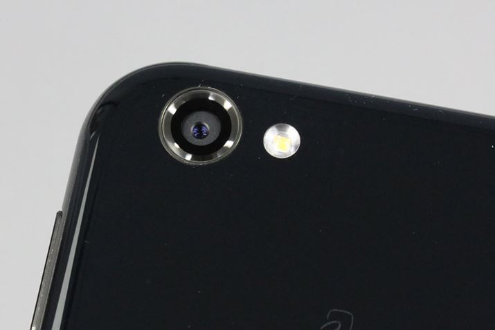 CJ͖2,260fCMOSC[WZT[Fl1.9ōLp22mm̃YƂgݍ킹