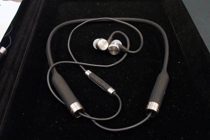 ���f��560.1�_�C�i�~�b�N�h���C�o�[�𓋍ڂ���uMA750 Wireless�v