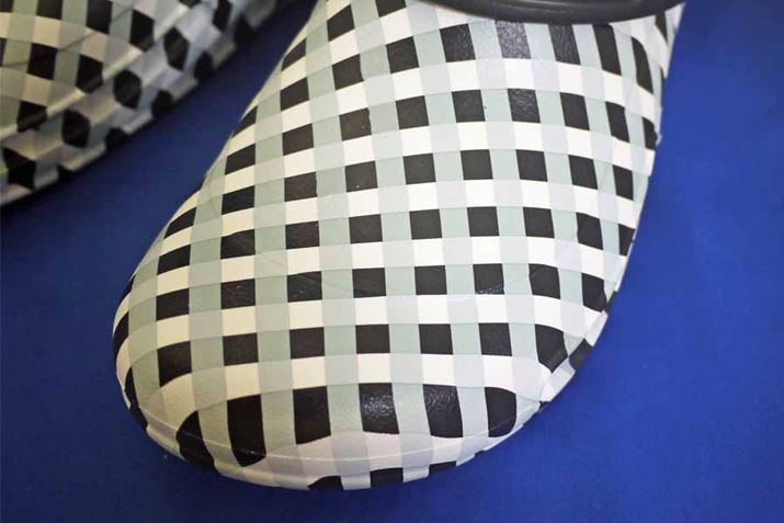 g債܂Bʂ̃V[Ŷ悤ɕ\ʂɌJĂȂNbNXȂ̂ł