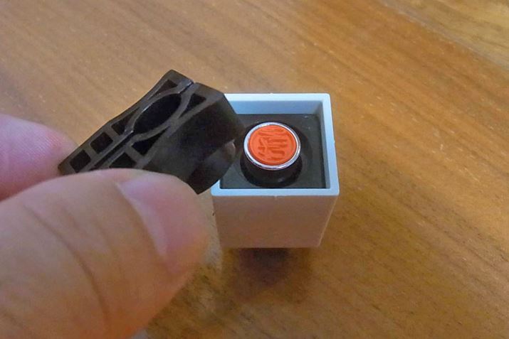 ŏɓ͂P[X̒ɓĂZbggāAʕ{̃P[XɃZbg܂