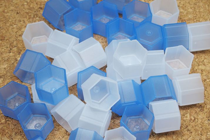 ZbgełBX͂ubNłBƔe19Ă܂