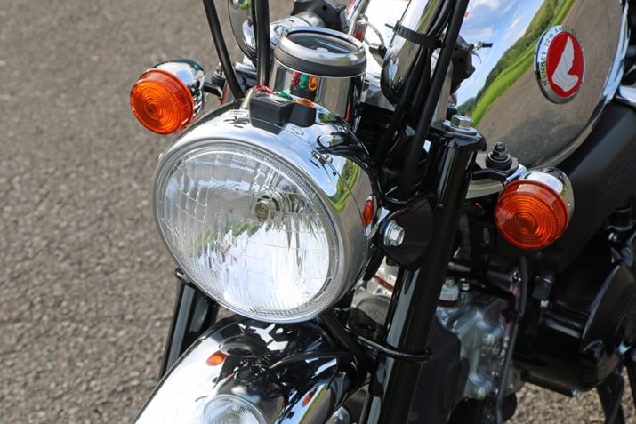 �t�F���_�[�⃉�C�g�P�[�X�A���[�^�[�Ȃǂ��^���N�Ɍ���肵�Ȃ��P�������