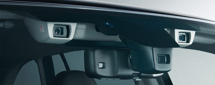 �A�C�T�C�g�E�c�[�����O�A�V�X�g�̃X�e���I�J�����B�A�C�T�C�g�ł�2�̃J�����őO����F�����Ă���