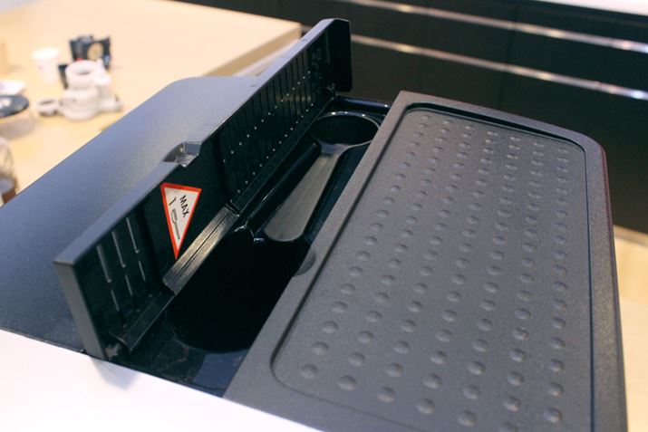 ~g킸Aŝ̃R[q[ZbgĒo邱Ƃ\Bprɂ킹Ďg܂