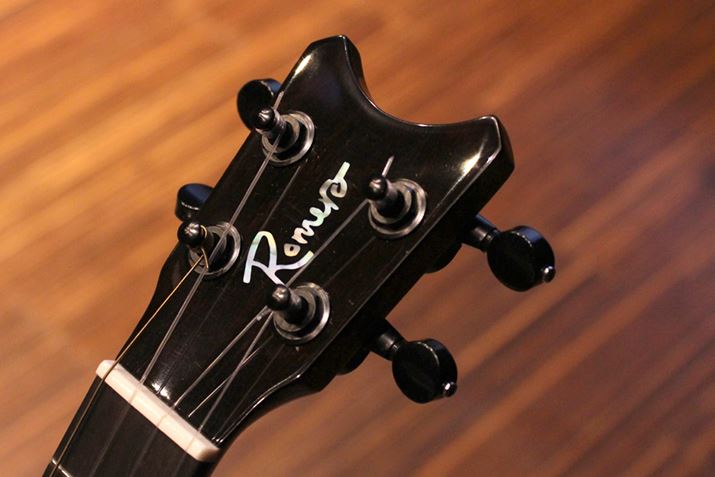 wbhyORpNgȃfUCƂ邱ƂŁAc̃TCYł}Ă