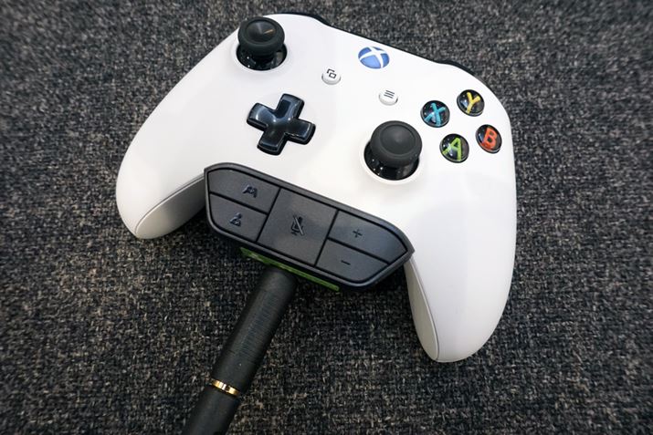 ʒɂ́Aʔ́uXbox One wbhZbg A_v^[vK{