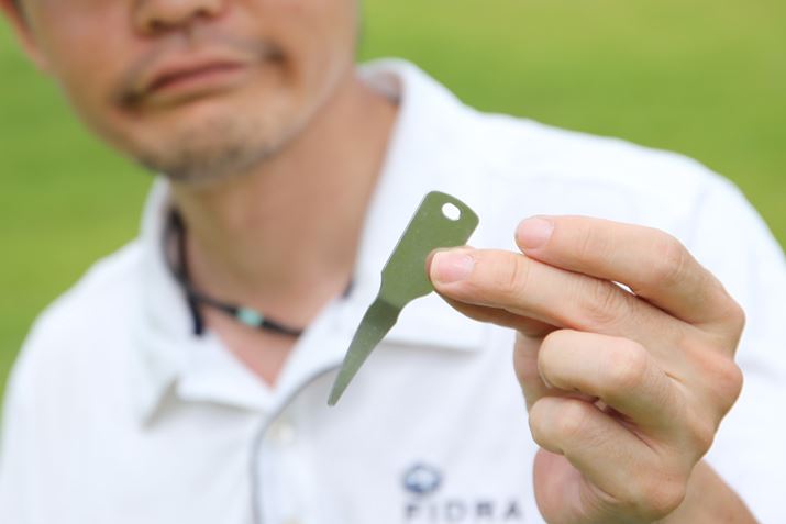 sb`}[N𒼂̂ɎgO[tH[NBR[XɂĂ͖ŔzzĂ܂