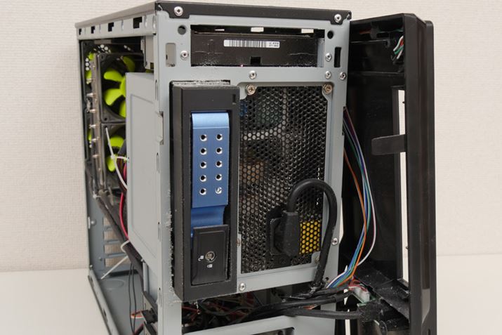 djbg̒ʋCip`jɂzR܂Ă