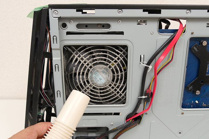 Е̃TChplɂ͓d̋zC݂Ă邽߃zRtĂ