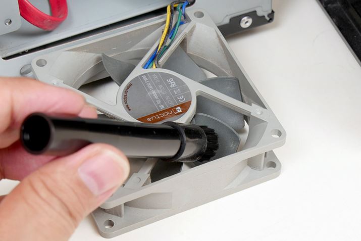 uVŎ؂Ȃ͏uVgƊȒPɎBĂ˂ɂ邽ߑ|@Ƃ͐ڑuVƂĎg