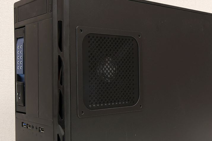 ȒPɒEł}Olbg̃tB^[P[X̋zCɐݒu