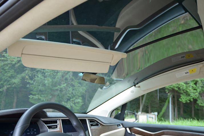 tgEChÉAhCo[̓܂ōLpm~bNEChEɂȂĂĊJ