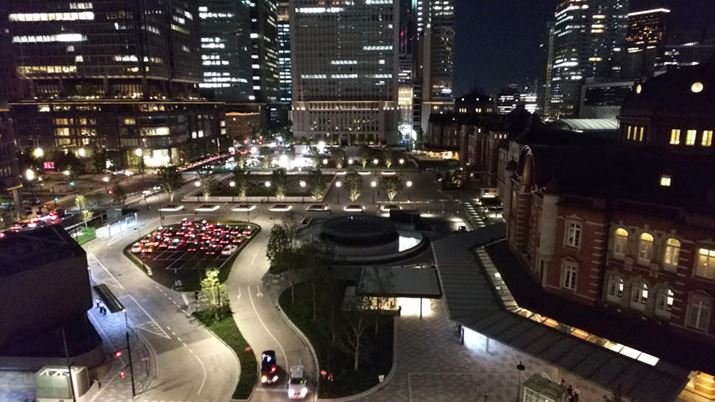 xBeɂキAiBeɂ͔ʑ̃uÕ̃mCYڗ