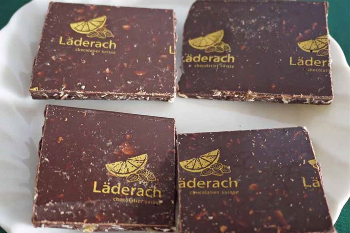 ̂悤ɖ25g̃ubNpbP[WĂ܂