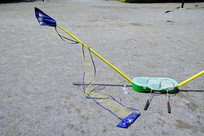 k|[L΂A[Ƀlbg̒[}݂܂